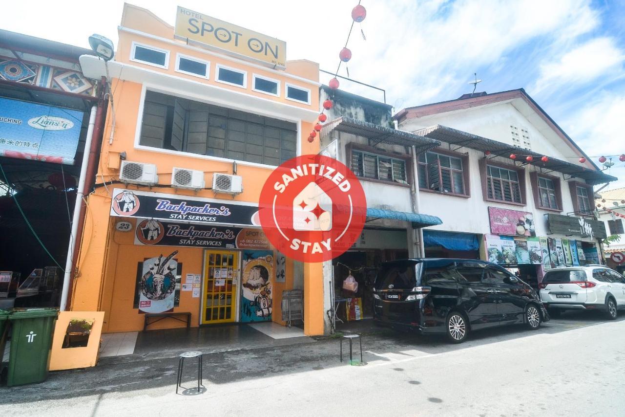 Spot On 89886 Backpacker'S Stay Services Kuching Exterior foto