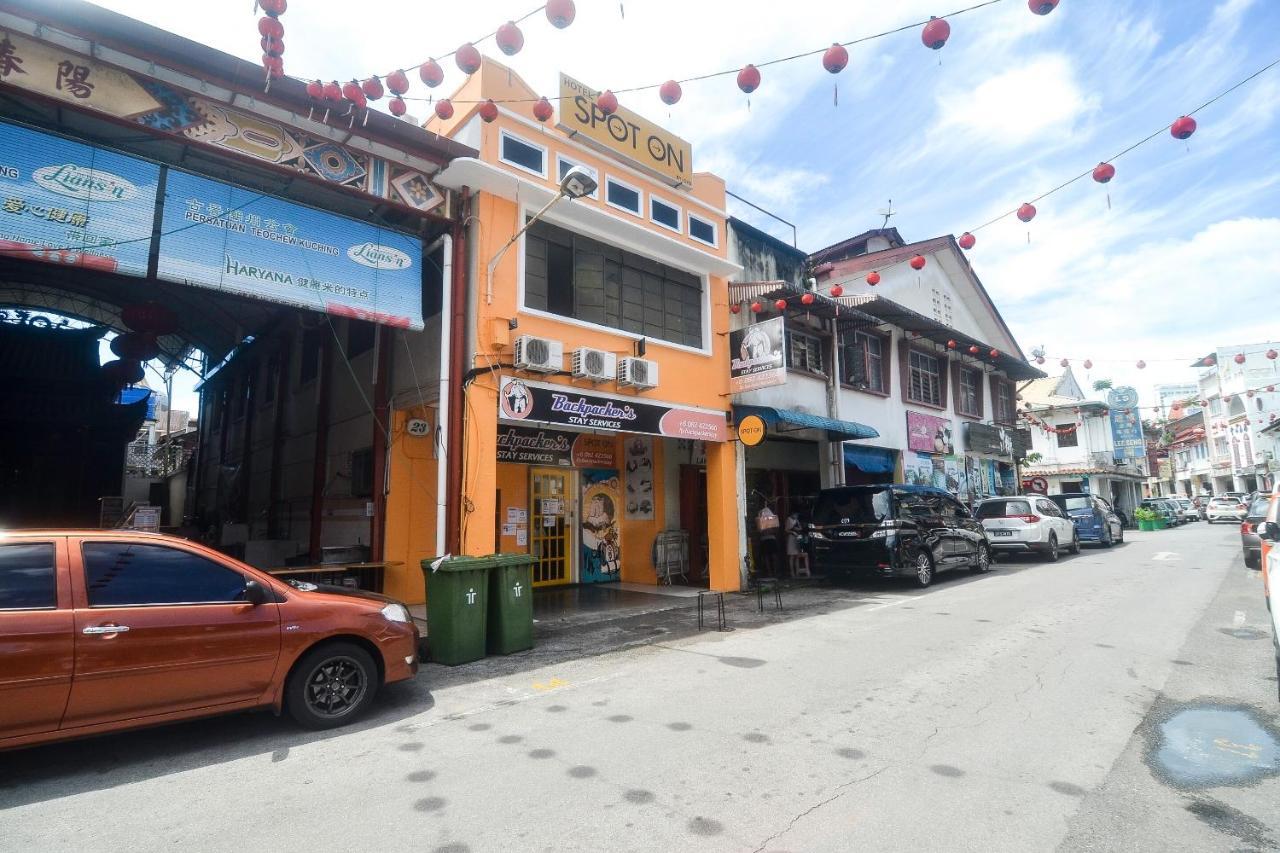 Spot On 89886 Backpacker'S Stay Services Kuching Exterior foto