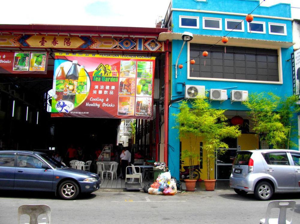 Spot On 89886 Backpacker'S Stay Services Kuching Exterior foto